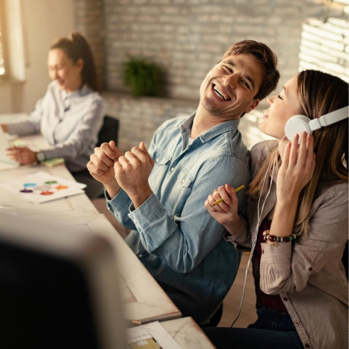 ATTEGGIAMENTO POSITIVO SUL POSTO DI LAVORO